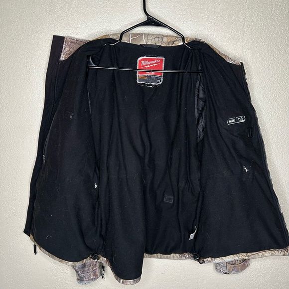Milwaukee Camo Heated Jacket NO BATTERY/CONNECTOR - Picture 5 of 10